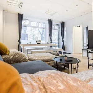 Apartment Spacious Two Br Close To Stadtpark And Street Parking Hamburg