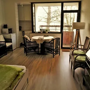 Apartment Ruhiges Apt. Direkt Am Naherholungsgebiet Mit Seeblick, Zentrum 5min, Messe 18min, Nürnberg